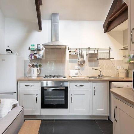 Traditional Stone Cottage With Sea Views In Snowdonia National Park Brynkir Exteriör bild