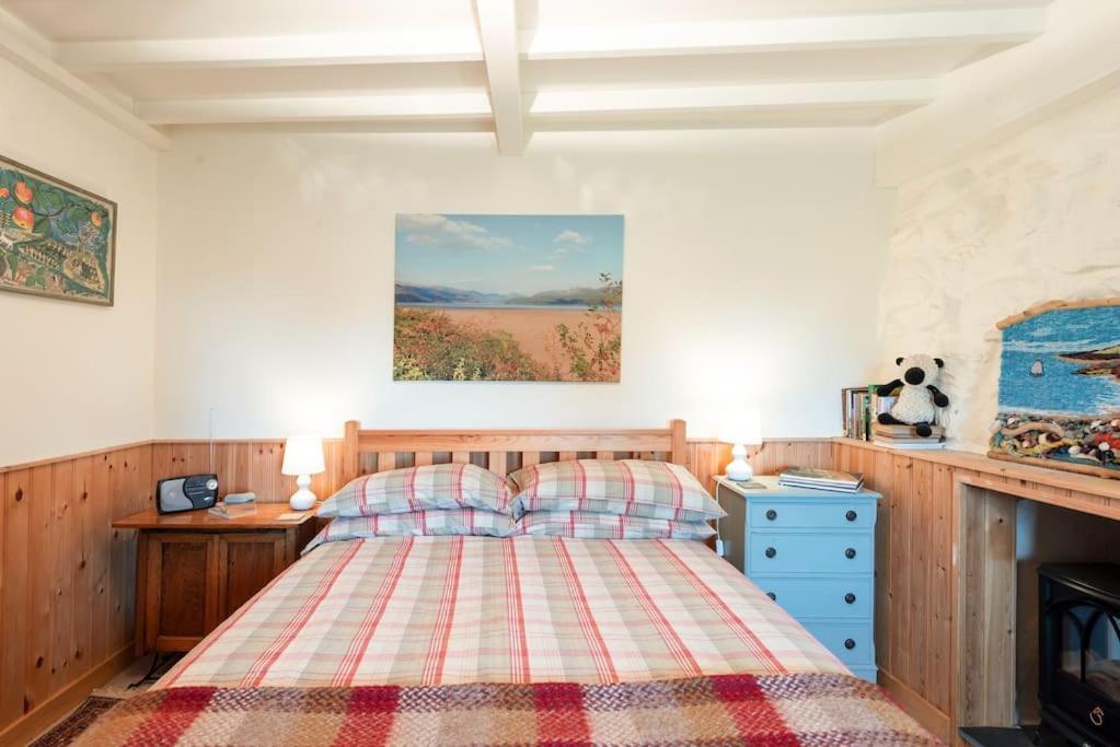 Traditional Stone Cottage With Sea Views In Snowdonia National Park Brynkir Exteriör bild